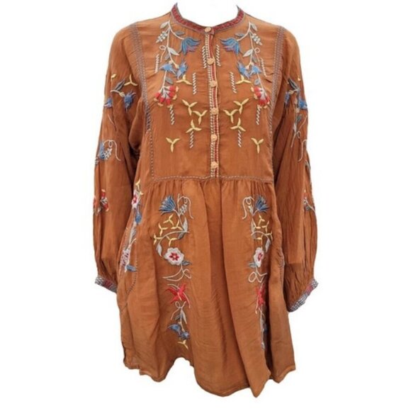 💕JOHNNY WAS💕 Dixie Floral Embroidered Tunic Top ~ Almond Light Medium - Picture 3 of 13